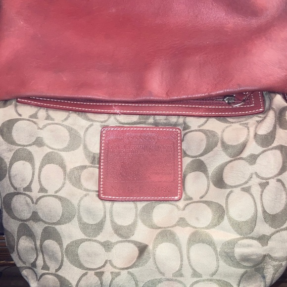 GUC VINTAGE Coach RED  Leather Shoulder Bag - Picture 6 of 16